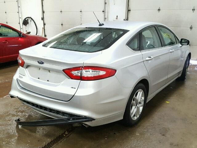 1FA6P0H78E5375190 - 2014 FORD FUSION SE SILVER photo 4