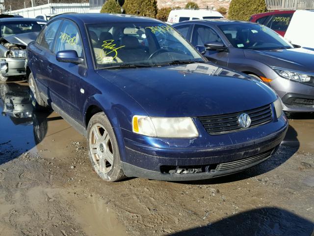 WVWBH63B71P024791 - 2001 VOLKSWAGEN PASSAT GLX 蓝色 照片 1