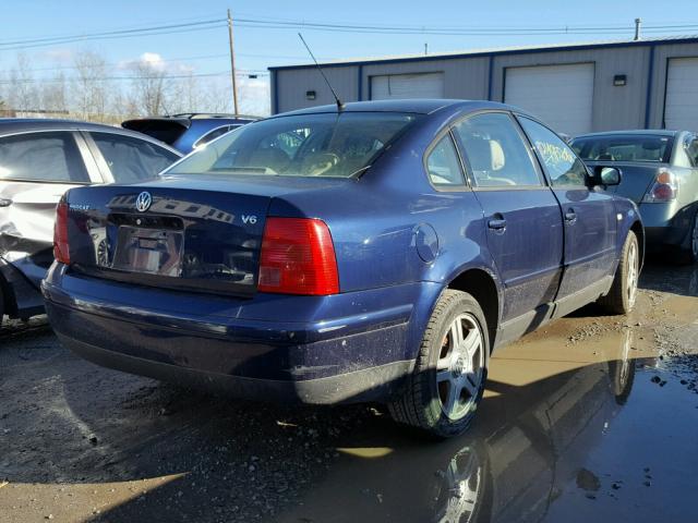 WVWBH63B71P024791 - 2001 VOLKSWAGEN PASSAT GLX 蓝色 照片 4