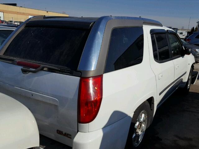 1GKET12MX56168613 - 2005 GMC ENVOY XUV WHITE photo 4