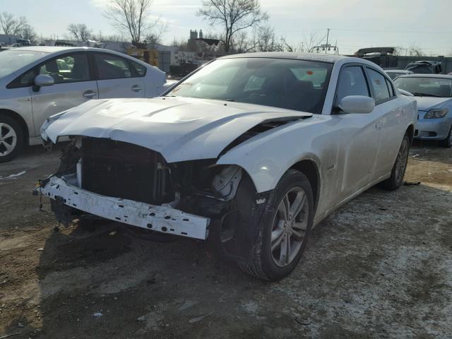 2C3CDXDT3EH141408 - 2014 DODGE CHARGER R/ WHITE photo 2