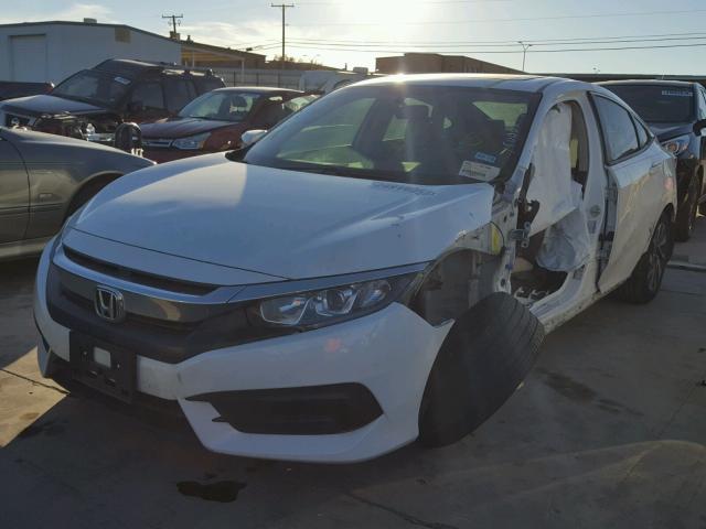 19XFC2F71HE033996 - 2017 HONDA CIVIC EX თეთრი ფოტო 2