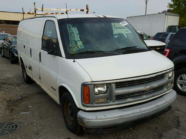 1GCEG15WXY1156301 - 2000 CHEVROLET EXPRESS G1 WHITE photo 1