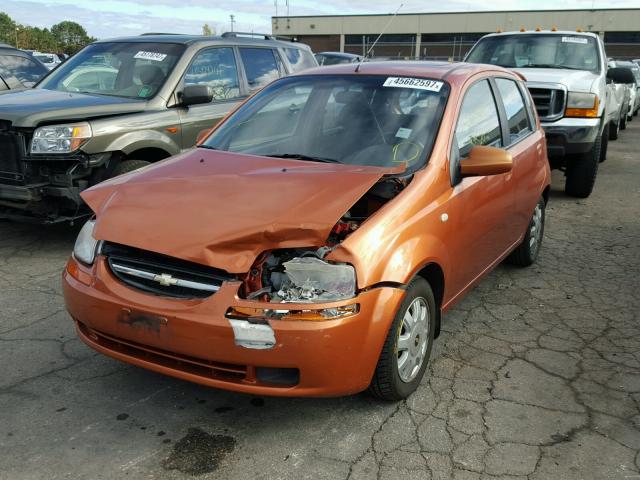 KL1TG626X5B302914 - 2005 CHEVROLET AVEO LT ORANGE photo 2