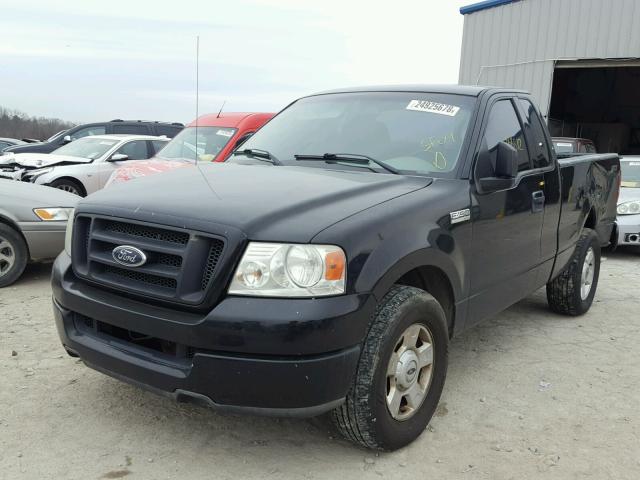 1FTRF12W44NC70192 - 2004 FORD F150 BLACK photo 2