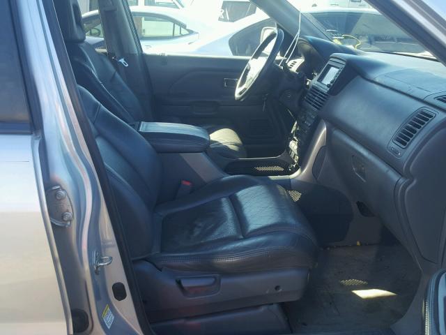 2HKYF18764H530670 - 2004 HONDA PILOT EXL SILVER photo 5