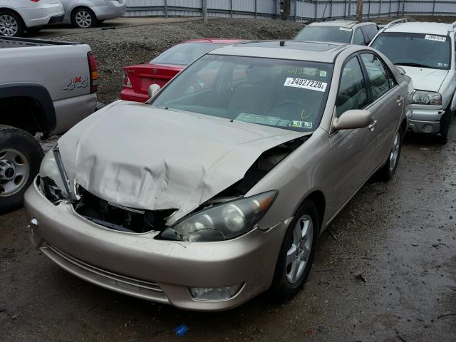 4T1BE32K85U515916 - 2005 TOYOTA CAMRY LE TAN photo 2