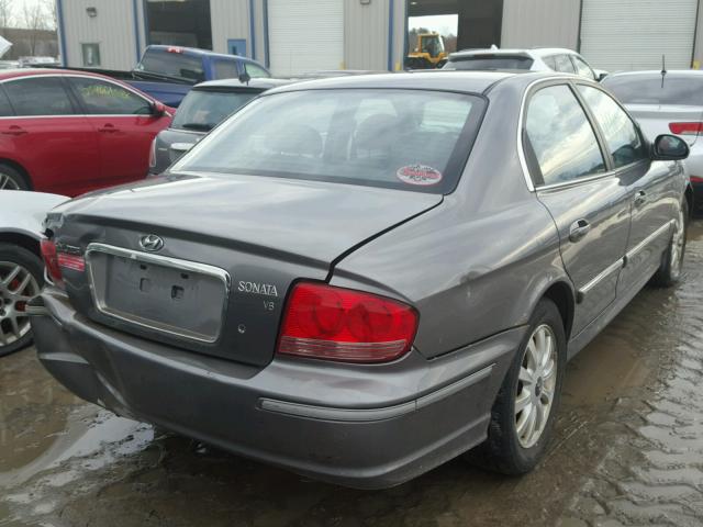 KMHWF35H54A047691 - 2004 HYUNDAI SONATA GLS GRAY photo 4