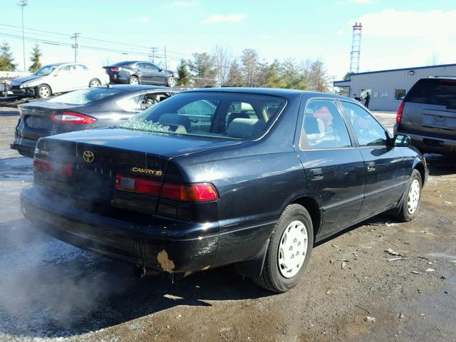 4T1BG22K0XU579388 - 1999 TOYOTA CAMRY CE BLACK photo 4