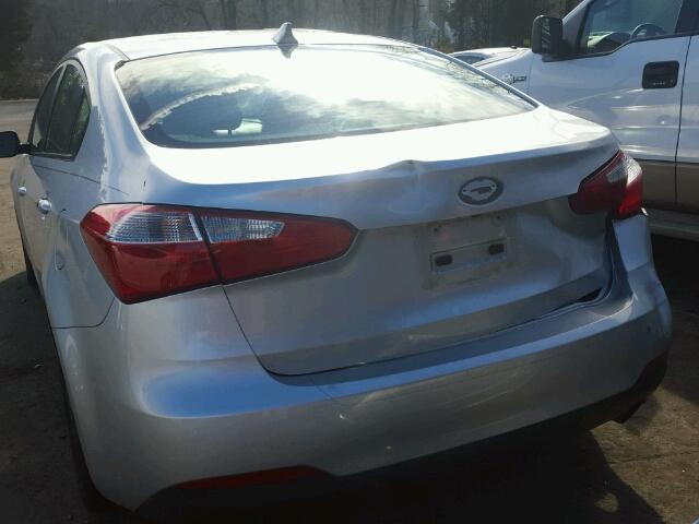 KNAFX4A82E5046101 - 2014 KIA FORTE EX SILVER photo 9