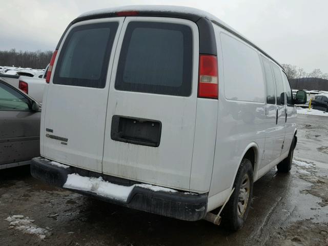 1GCUHAD40A1167659 - 2010 CHEVROLET EXPRESS G1 WHITE photo 4