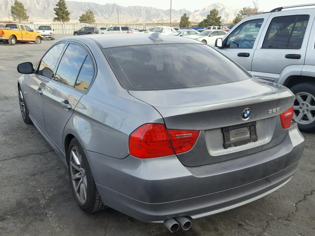 WBAPH57559NL79077 - 2009 BMW 328 I SULE GRAY photo 3