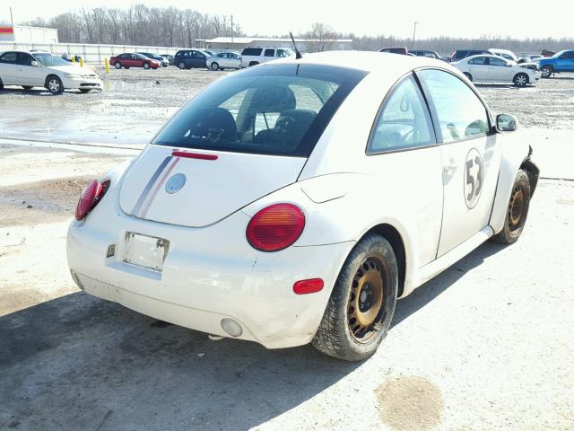 3VWBK21C93M404209 - 2003 VOLKSWAGEN NEW BEETLE WHITE photo 4