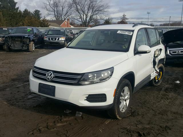 WVGBV7AX7HW511322 - 2017 VOLKSWAGEN TIGUAN S WHITE photo 2