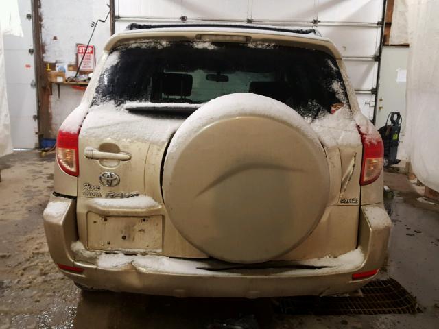 JTMBD33V386067898 - 2008 TOYOTA RAV4 GOLD photo 9