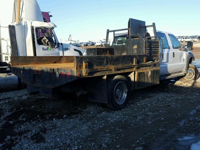 1FD0W5HT8BEA98917 - 2011 FORD F550 SUPER WHITE photo 4