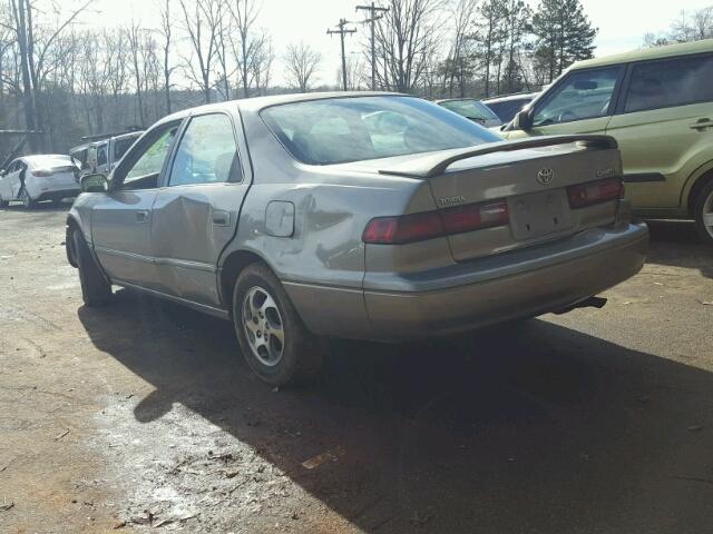 4T1BG22K6VU003110 - 1997 TOYOTA CAMRY CE GRAY photo 3