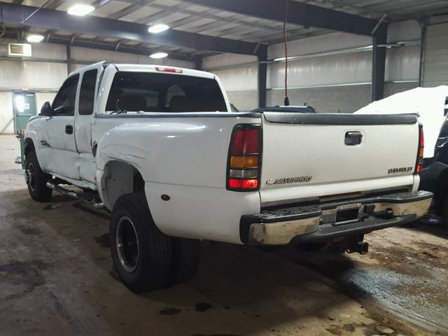 1GCJC39183E354591 - 2003 CHEVROLET SILVERADO WHITE photo 3