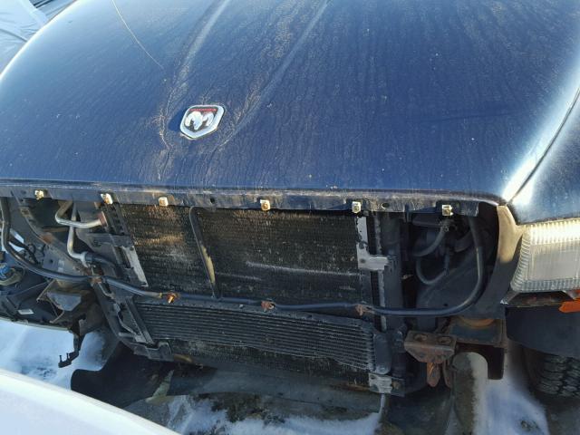 1B7HG48N02S606363 - 2002 DODGE DAKOTA QUA BLUE photo 7