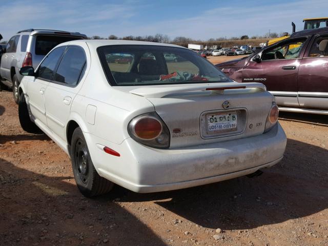 JN1DA31D42T413173 - 2002 NISSAN MAXIMA GLE WHITE photo 3