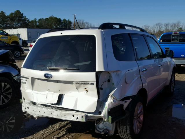 JF2SHBEC1BH737195 - 2011 SUBARU FORESTER L WHITE photo 4