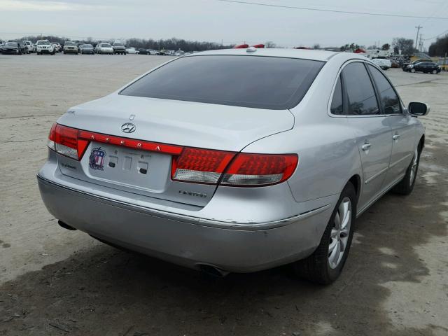 KMHFC46F08A290505 - 2008 HYUNDAI AZERA SE SILVER photo 4