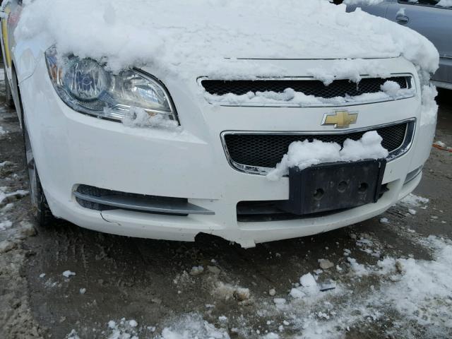 1G1ZJ57B494176735 - 2009 CHEVROLET MALIBU 2LT WHITE photo 9