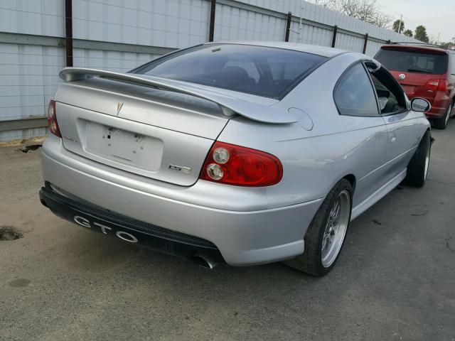 6G2VX12U55L353581 - 2005 PONTIAC GTO SILVER photo 4