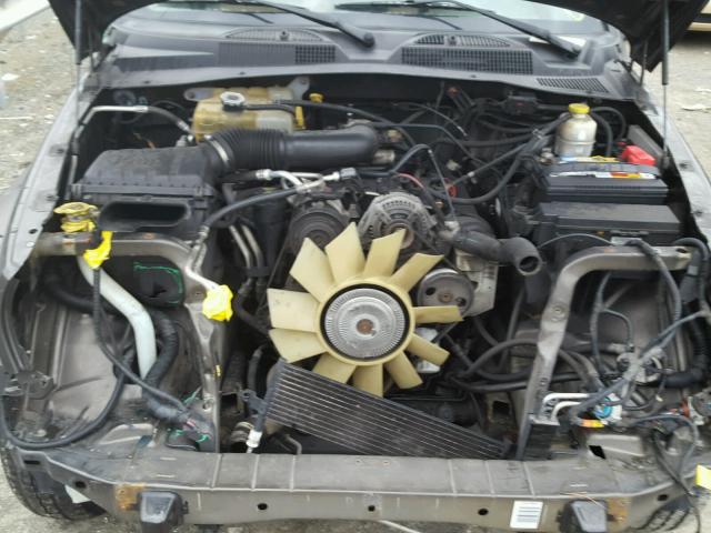 1J4GL38K56W100172 - 2006 JEEP LIBERTY RE GRAY photo 7