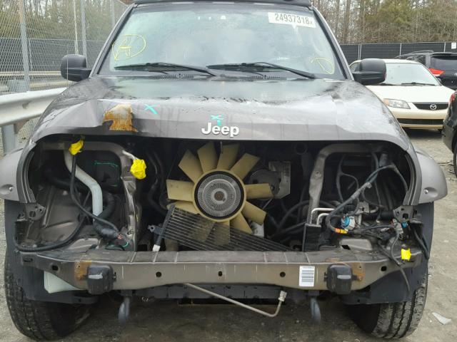 1J4GL38K56W100172 - 2006 JEEP LIBERTY RE GRAY photo 9