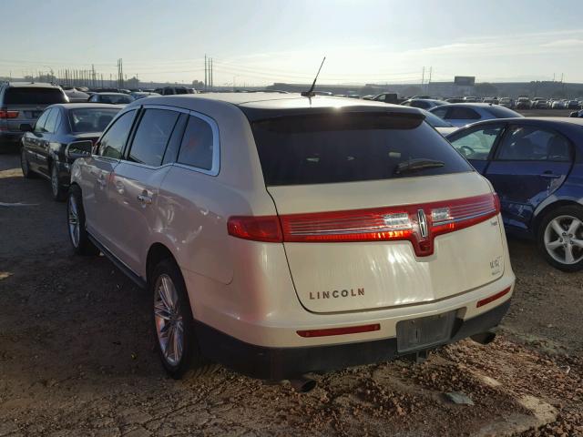 2LMHJ5AT5EBL56939 - 2014 LINCOLN MKT CREAM photo 3