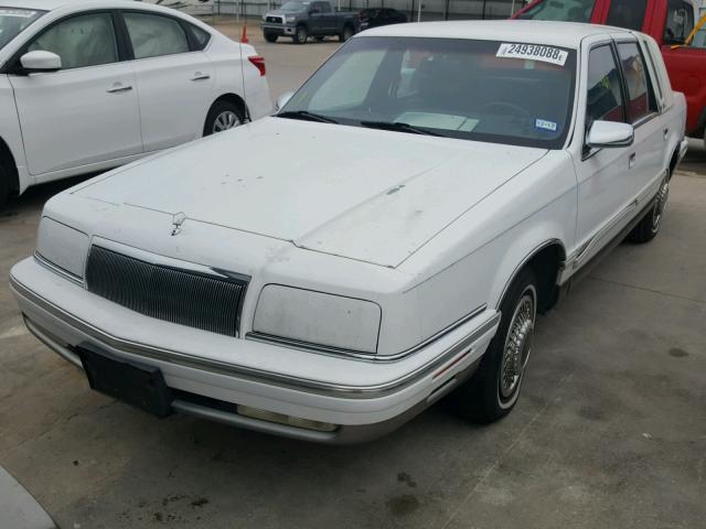 1C3XV66R3ND782260 - 1992 CHRYSLER NEW YORKER WHITE photo 2