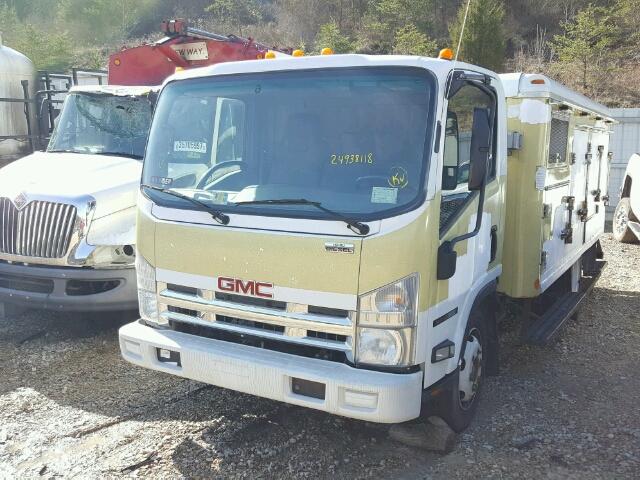 J8DE5W16697900143 - 2009 GMC 5500 W5504 YELLOW photo 2