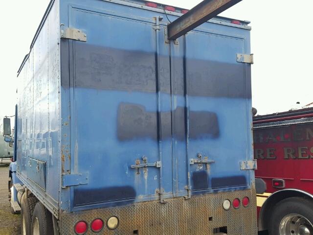 1FUYZCYB4JH406231 - 1988 FREIGHTLINER CONVENTION BLUE photo 3