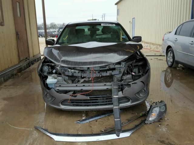 3FAHP0HA3CR238737 - 2012 FORD FUSION SE GRAY photo 9