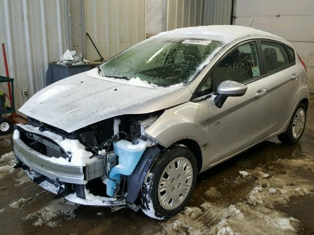 3FADP4TJ2FM181901 - 2015 FORD FIESTA S SILVER photo 2