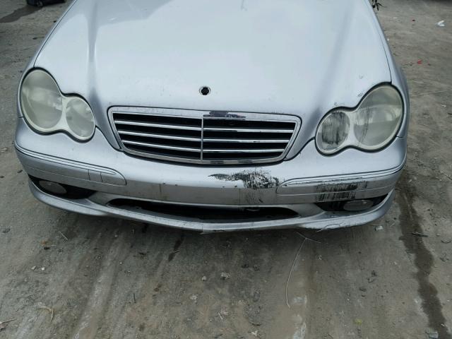 WDBRF52H67E025535 - 2007 MERCEDES-BENZ C 230 SILVER photo 9