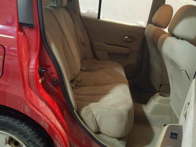 3N1BC13E47L356075 - 2007 NISSAN VERSA S RED photo 6