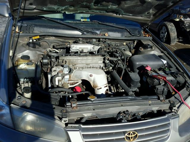 4T1BG22K9XU413385 - 1999 TOYOTA CAMRY CE GRAY photo 7