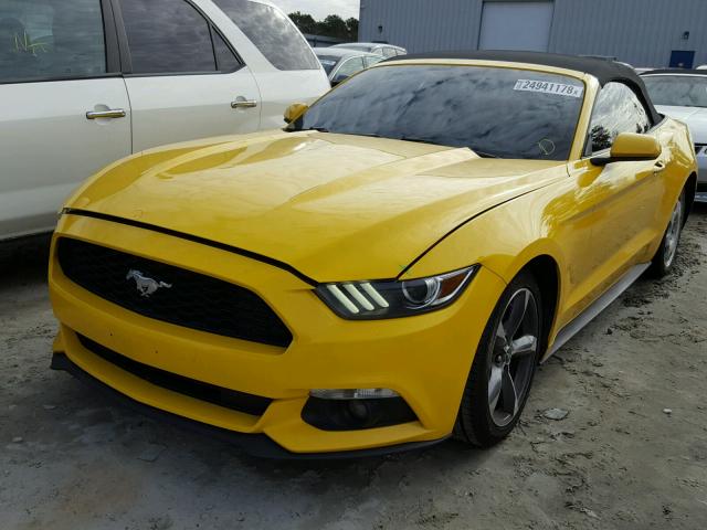 1FATP8EM9F5352031 - 2015 FORD MUSTANG YELLOW photo 2