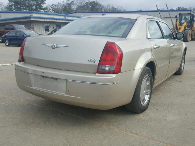 2C3KA53G06H355562 - 2006 CHRYSLER 300 TOURIN TAN photo 4