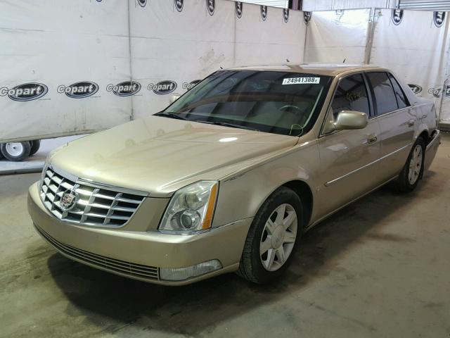 1G6KD57Y66U105619 - 2006 CADILLAC DTS TAN photo 2