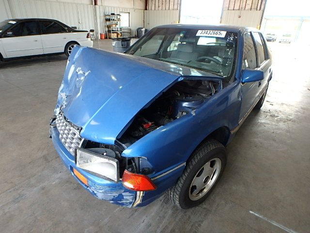 1P3AA46K2RF276885 - 1994 PLYMOUTH ACCLAIM BLUE photo 2