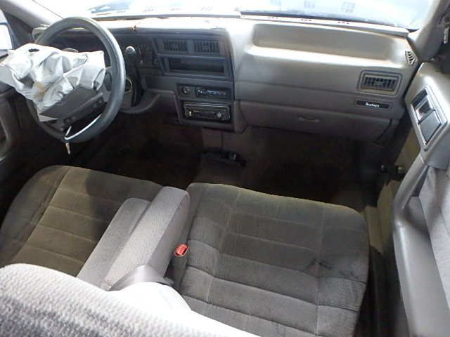 1P3AA46K2RF276885 - 1994 PLYMOUTH ACCLAIM BLUE photo 9