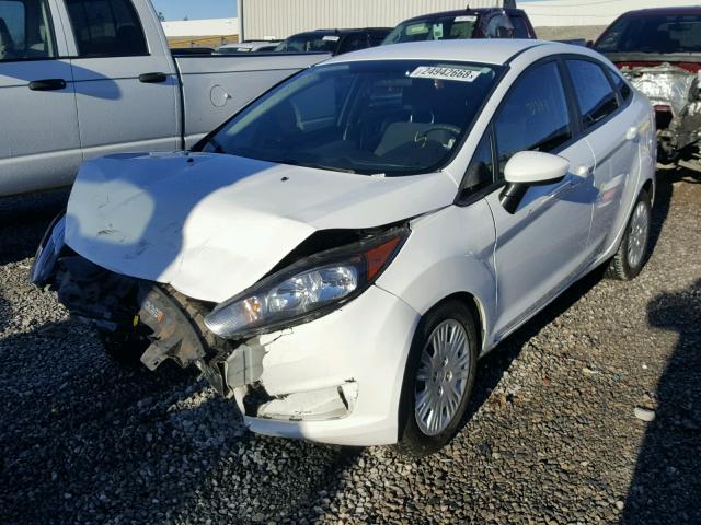 3FADP4AJ5GM153658 - 2016 FORD FIESTA S WHITE photo 2