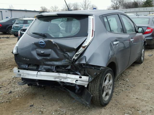 1N4AZ0CP9FC302869 - 2015 NISSAN LEAF S GRAY photo 4