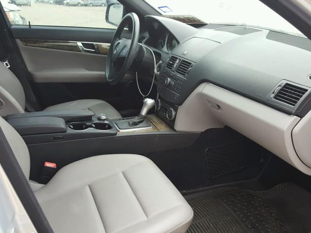 WDDGF56X98F147933 - 2008 MERCEDES-BENZ C 350 SILVER photo 5