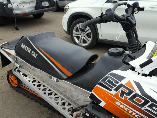 4UF10SNW7AT111506 - 2010 ARCTIC CAT CROSSFIRE WHITE photo 6