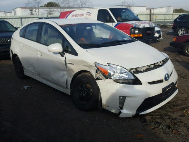 JTDKN3DU3D5571080 - 2013 TOYOTA PRIUS WHITE photo 1