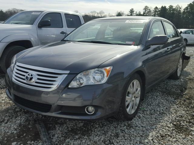 4T1BK3DBXAU363685 - 2010 TOYOTA AVALON XL GRAY photo 2